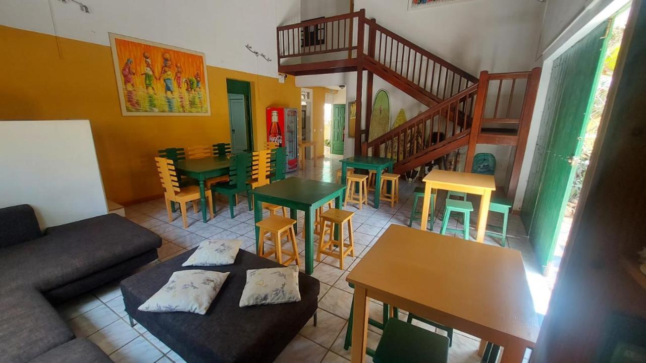 Surf House Hostel Santa Maria Exterior photo